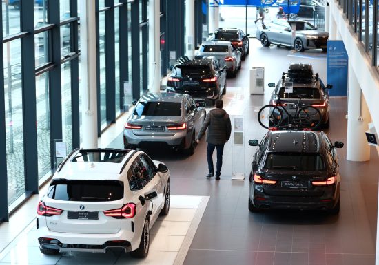 BMW та VW скорочують свої амбіції на ринку електромобілів