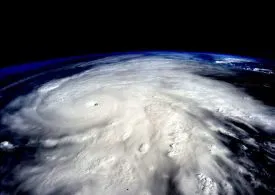Уже необходима новая категория силы ураганов
